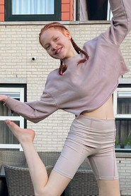 Photo of Ylse Ringeling as Elvie