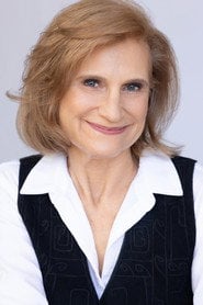 Photo of Elle Trapkin as Helen
