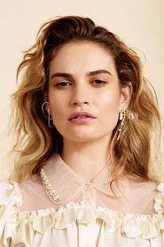Photo of Lily James as Peggy Piggott