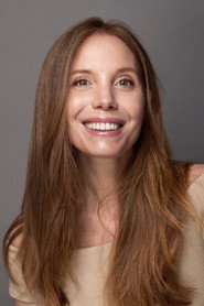 Photo of Linda van der Steen as Estrild