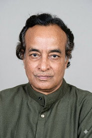 Photo of Momtazuddin Ahmed as Shashikanto Sengupta