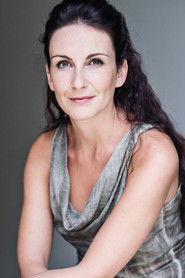 Photo of Madalena Alberto as Vizinha
