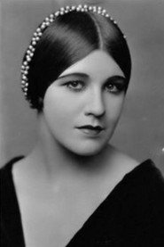 Photo of Nina Romano as Maria González