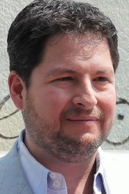 Photo of Víctor Miranda as Don Julio
