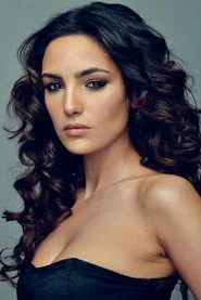 Photo of Itahisa Machado as Rosario Pérez