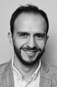 Photo of Giovani Florido as Cenobio
