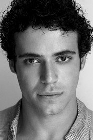Photo of Rodrigo Pasquali as Xororó (Adulto)