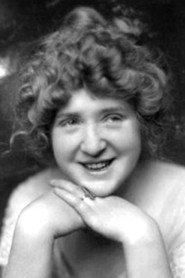 Photo of Bess Meredyth as The Sailor's 1st Sweetheart