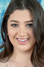 Photo of Alyx Star