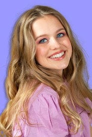 Photo of Madelief Broos as Elsa