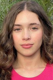 Photo of Lara Vaz as Agatha