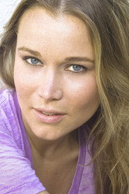 Photo of Evy Bjorn as Cindy (as Evy Lutzky)