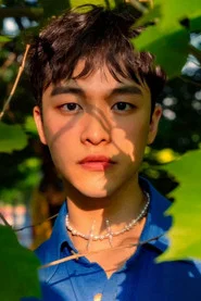 Photo of 이진 as Self - Contestant
