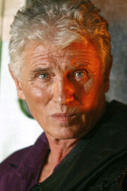 Photo of Szabolcs Cseh as Buză de Iepure