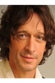 Photo of Israel Sasha Demidov as Max, Doctor