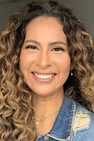 Photo of Michele Muniz as Léia