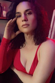 Photo of Buse Kılıçkaya as Mavi