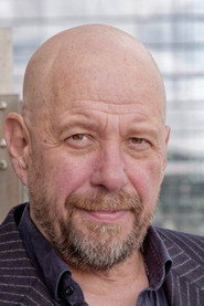 Photo of Thomas Balou Martin as Herr Bäumer
