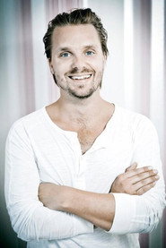 Photo of Kristoffer Hellström as Sheldrake