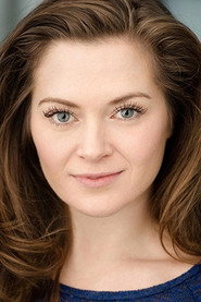 Photo of Clare Halse as Peggy Sawyer