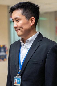 Photo of Keith Lee as Kasper