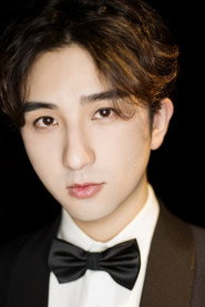 Photo of Wu Yuze as 路桥川