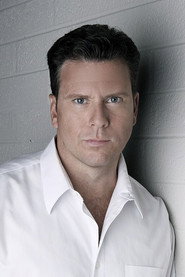 Photo of Shem von Schroeck as Bass