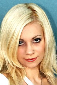 Photo of Gina Blue