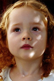 Photo of Océane Le Caoussin as Emma
