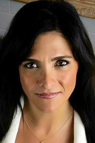 Photo of Alison Robertson as Detective Braden Cole