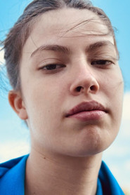 Photo of Ema Mendes as Sónia