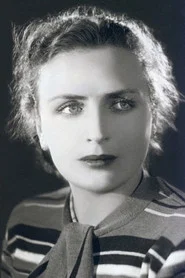 Photo of Garen Zhukovskaya as Анна Алексеевна Луговая