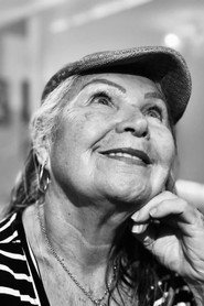 Photo of Glória Oliveira as Roberta