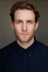 Photo of Julian Bloedorn as Tim