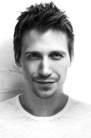 Photo of Joffrey Verbruggen as Tony