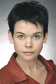 Photo of Anna Tolputt as Prim