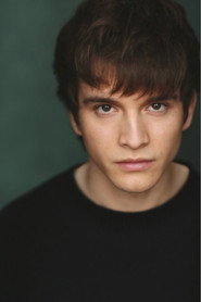 Photo of Lucas Leach as Gabriel Avery