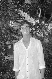 Photo of Iago Serrate as Luca Ferrante