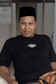 Photo of Muhammad Arifin as Pak Yanto