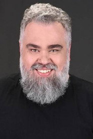 Photo of Beto Vandesteen as Cupim Velho/Luiz Varejão/Mestre Urubu/Prefeito Capivara (voice)