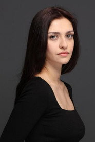 Photo of Arya Akkutlu as Sonya