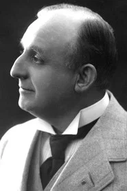 Photo of Cajus Bruun as Consul Warming