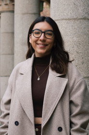 Photo of Ana Paula Tirado as Amiga del pasado