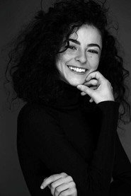 Photo of Giulia Miranda as Larissa