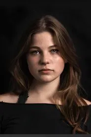Photo of Amélie Pease as Lana Lang