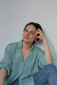 Photo of Damla Sakar as Partygast #1