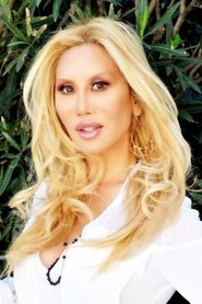 Photo of Tess Broussard as Dallas Wigglesbutt