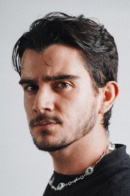 Photo of Mateo Osto as Juan Esteban Hurtado Henao