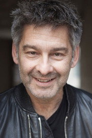 Photo of Laurent Klug as Le journaliste