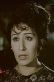 Photo of Faten Anwar as Kawthar - Dr. Badran’s wife